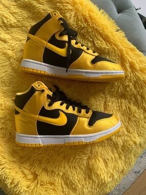 Nike Black and Yellow Mid-Top Sneakers